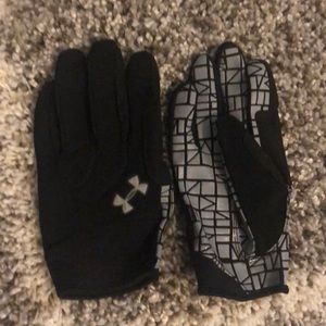 Under Armour gloves